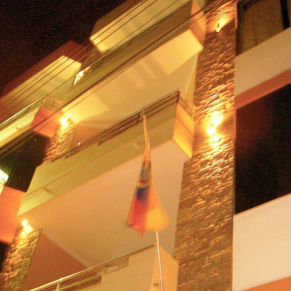 Vallejo Hotel Huaquillas Dış mekan fotoğraf
