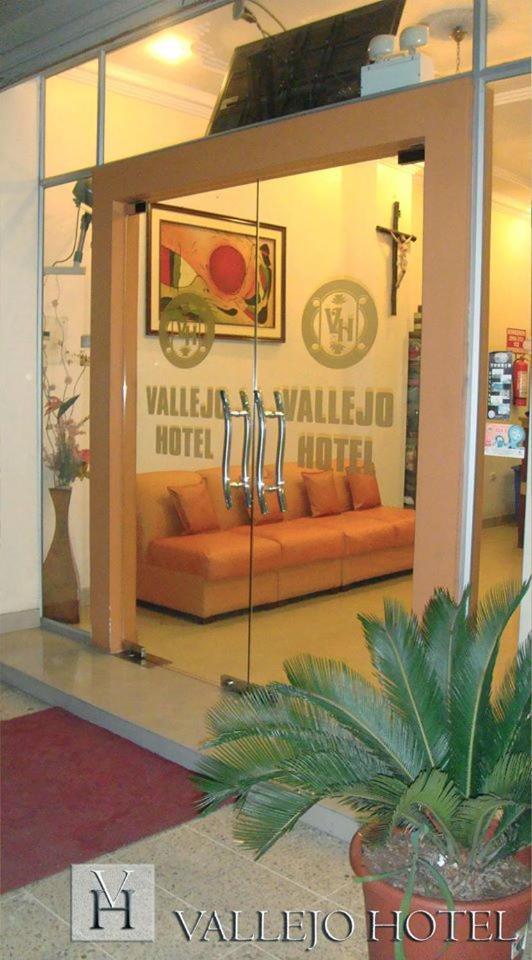 Vallejo Hotel Huaquillas Dış mekan fotoğraf